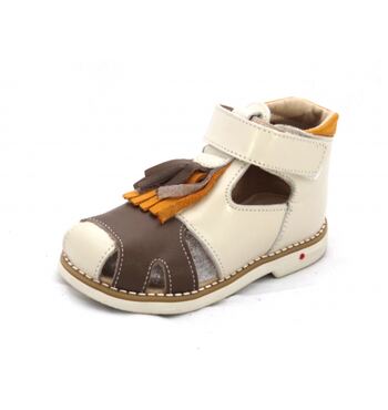 Босоножки для мальчика Вектор